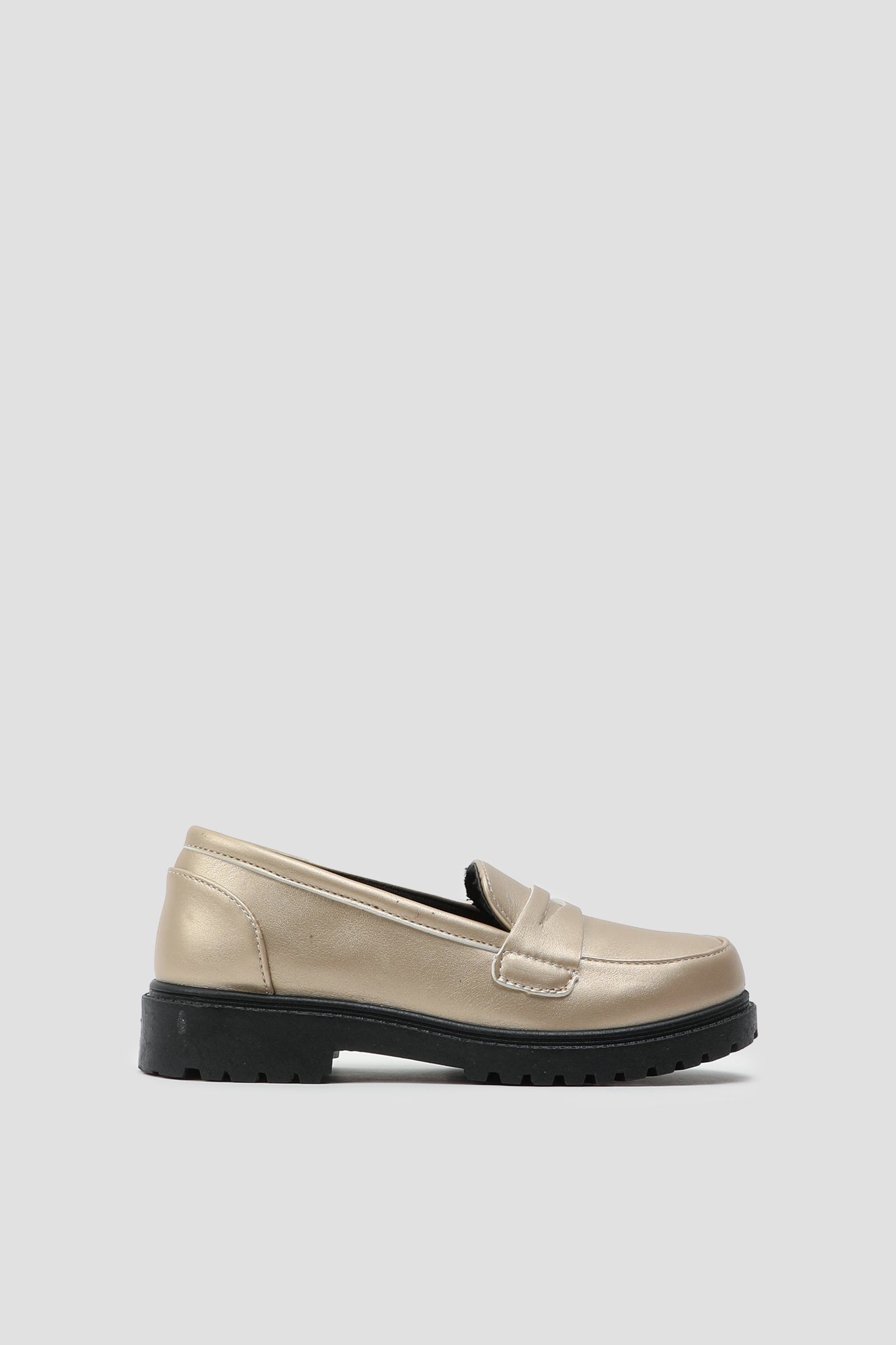 Ardene Metallic Loafers in Gold | Size | Rubber