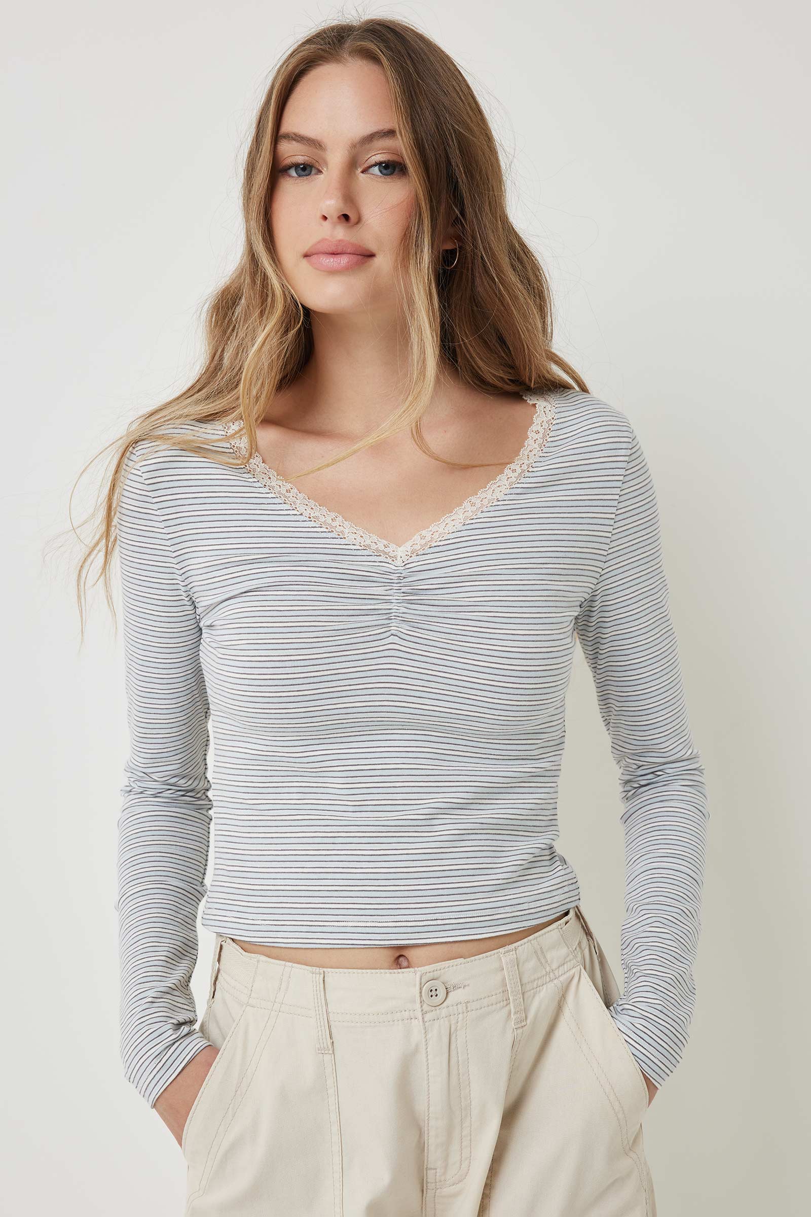 Ardene Long Sleeve V-Neck Tee with Lace Trim in Light | Size | Spandex/Cotton