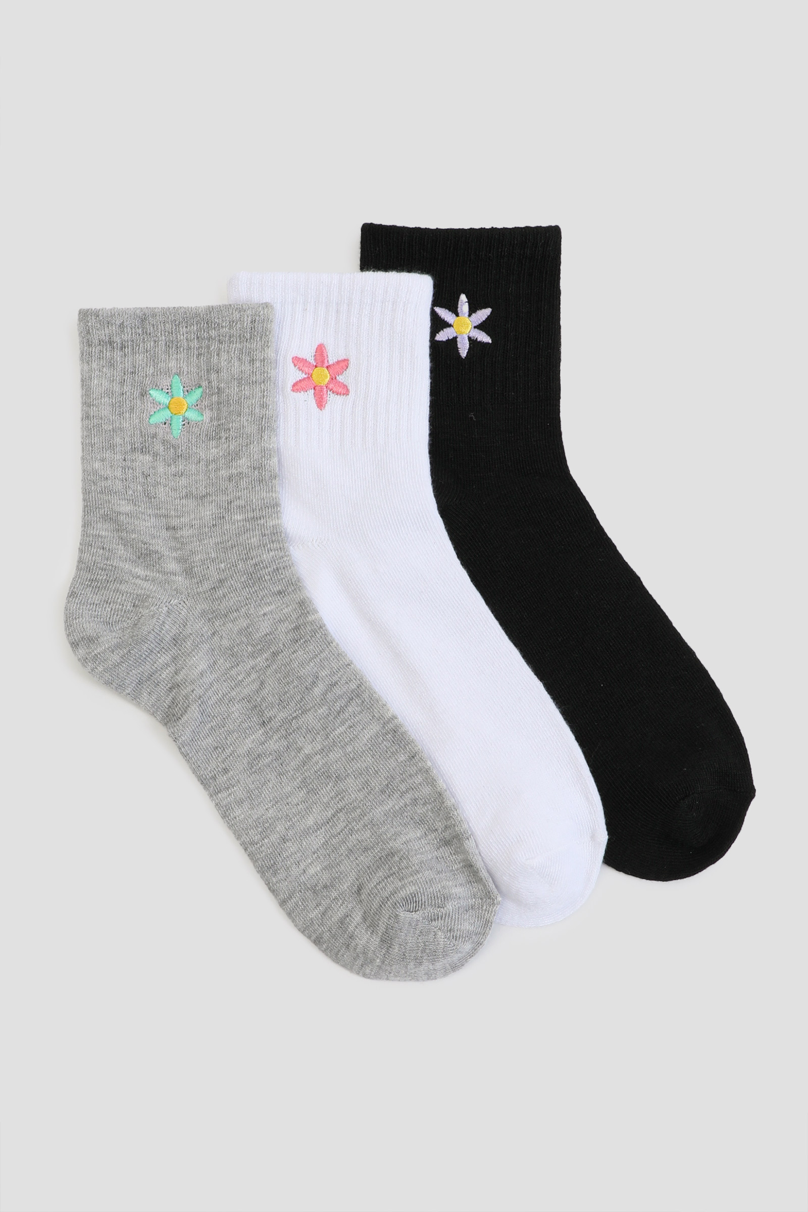 Ardene 3-Pack Demi Crew Socks with Flower Embroideries in Grey | Polyester/Spandex